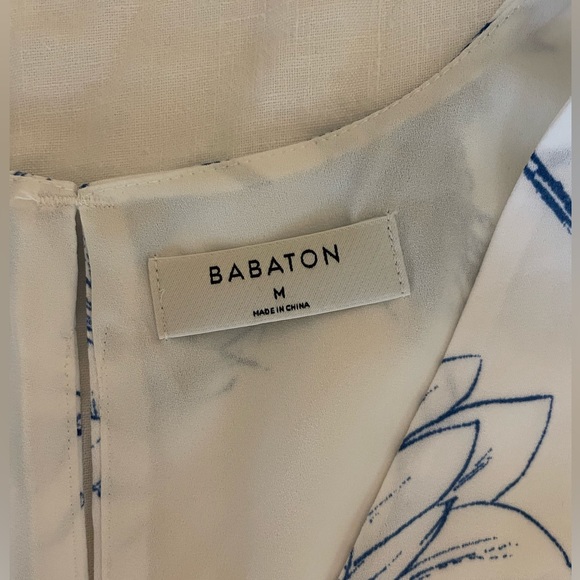 Aritzia, Babaton, size medium, sleeveless blouse - Picture 3 of 6